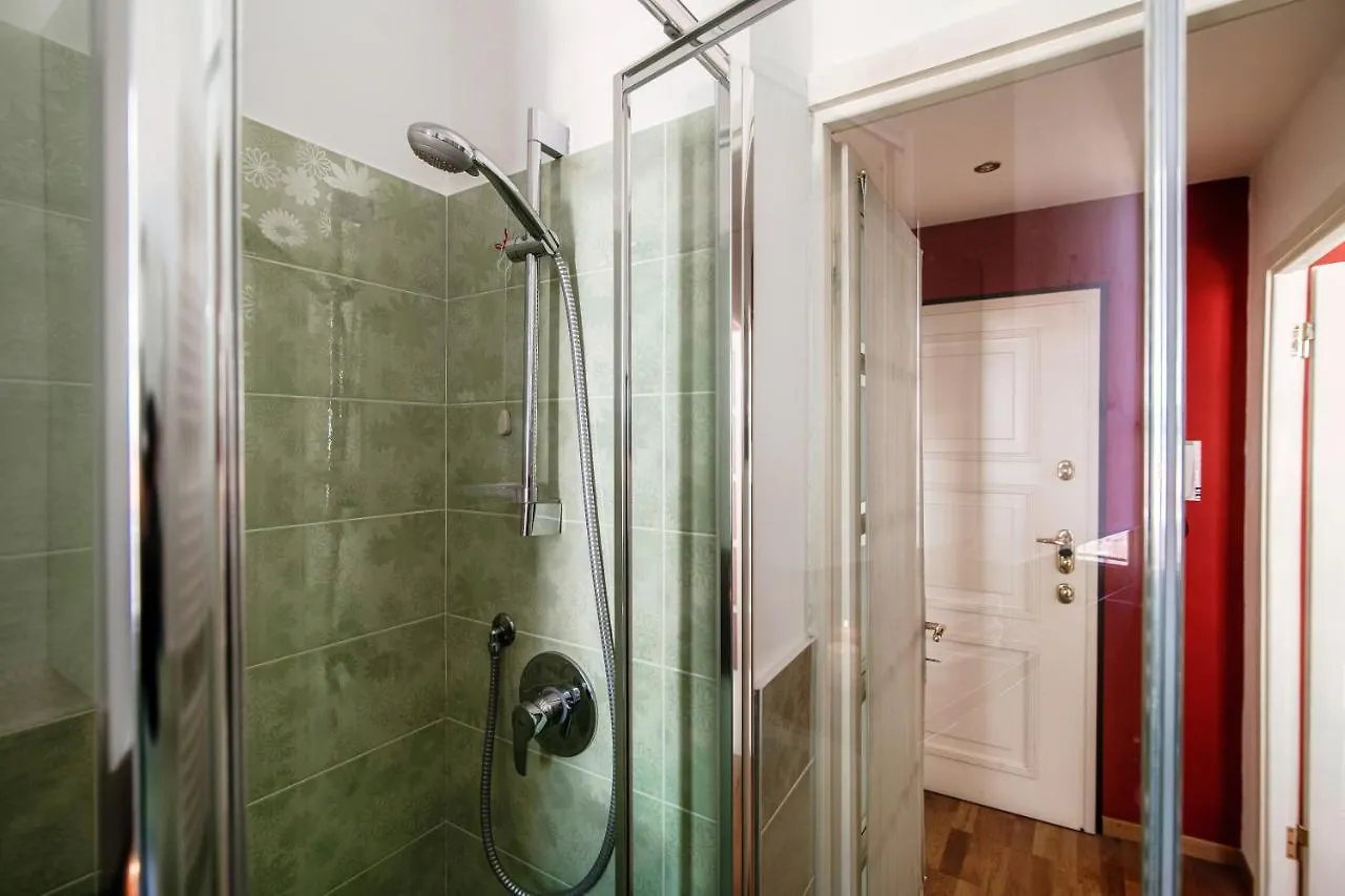 Apartment Anna'S Home Super Cozy Flat, With A/C, High Speed Wifi, Near The Lake And Public Transport Como Italy