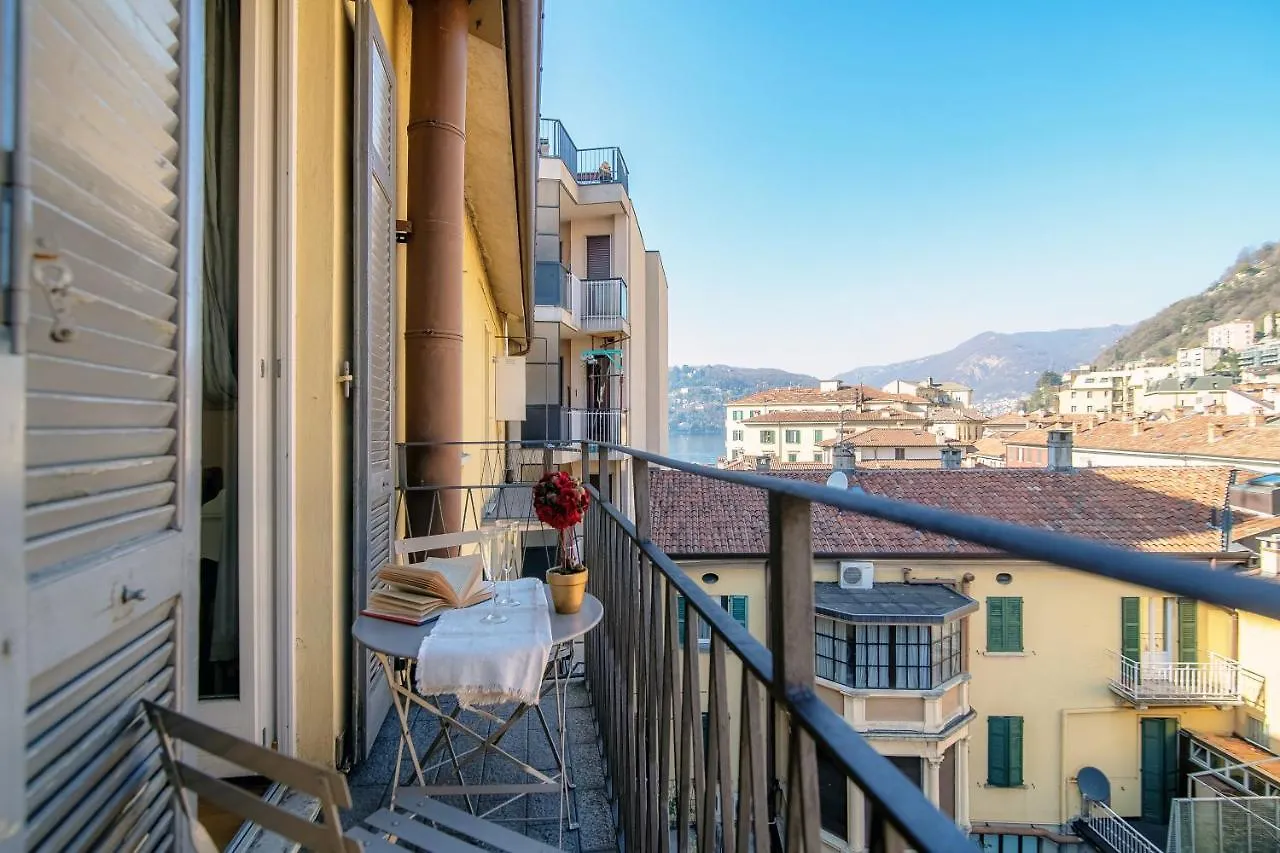 Anna'S Home Super Cozy Flat, With A/C, High Speed Wifi, Near The Lake And Public Transport Como Apartment